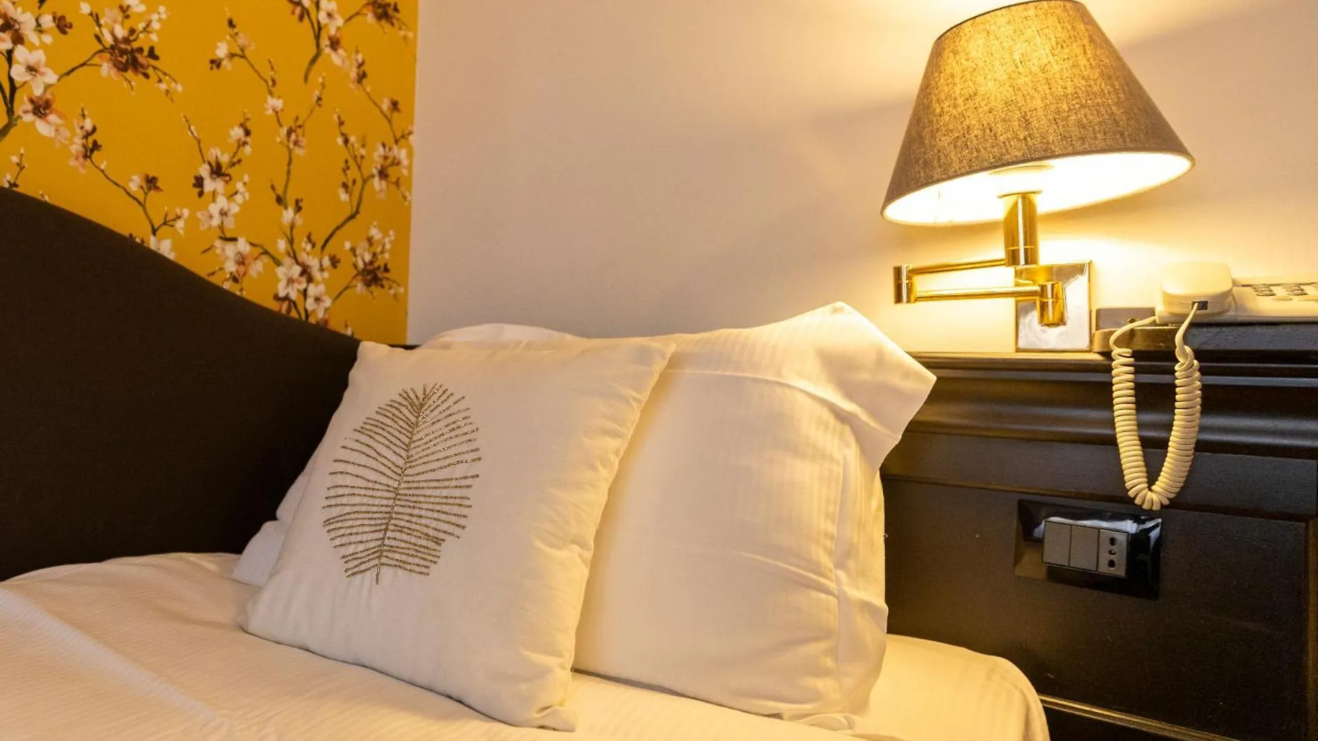 Hotel Bagliori Milan 3*,