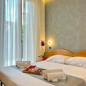 Hotel Sara, Milán